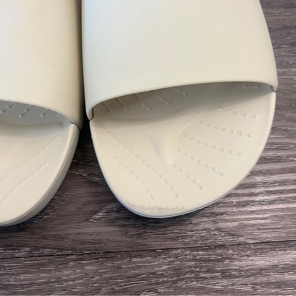 Crocs Women's Cream Slide Sandals - Picture 4 of 8
